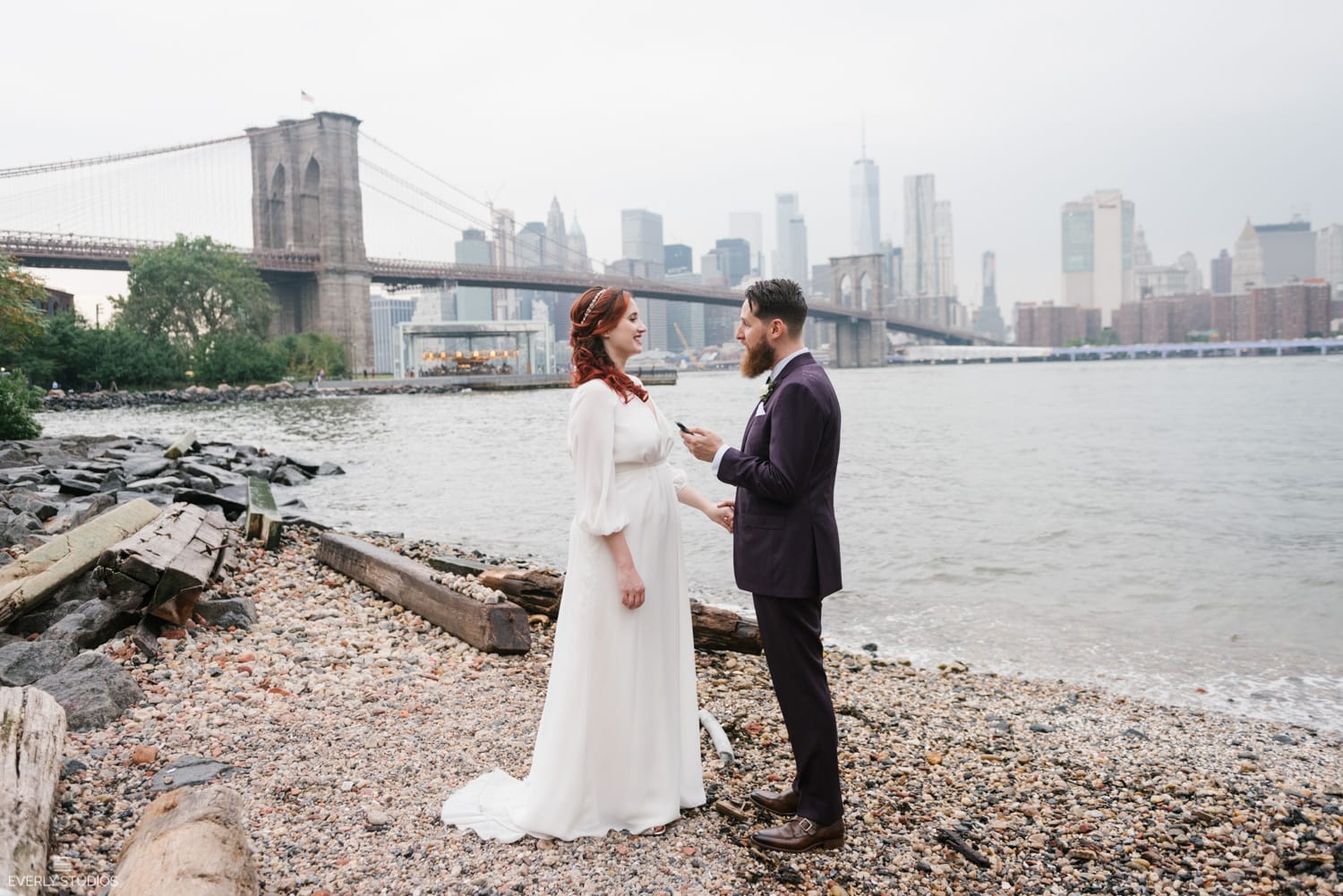 Brooklyn Bridge Park elopement, NYC. Photos by NYC elopement photographer Everly Studios, www.everlystudios.com